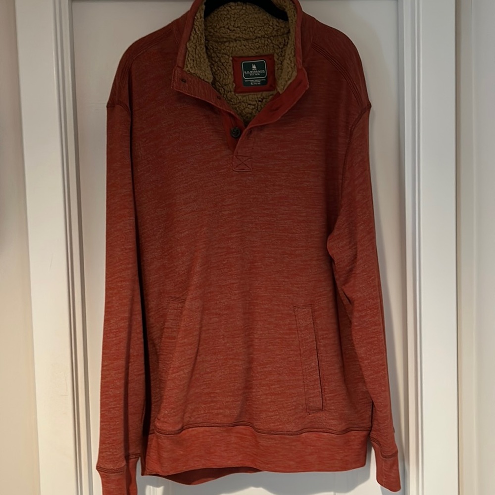 Men’s extra-large (XL) Pullover
